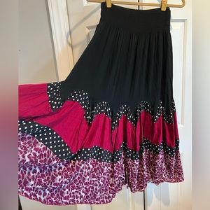 Gorgeous Long Layered Skirt ! Black inner lining, Free Size , Elastic Waistband
